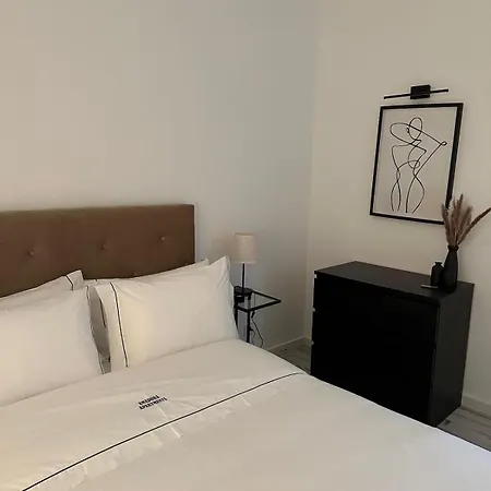 Flat 3 Apartment Amadora